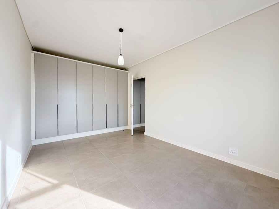 To Let 2 Bedroom Property for Rent in De Zicht Estate Western Cape